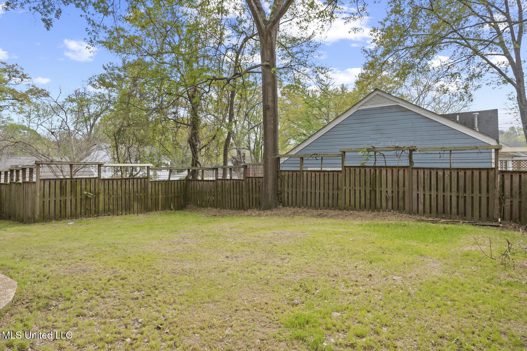 1229 Poplar Boulevard Jackson, MS 39202 - Photo 26 of 26 1229 Poplar Blvd2-26