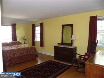 213 Rambling Way Springfield, PA 19064 - Photo 5 of 11 Bedroom - Main
