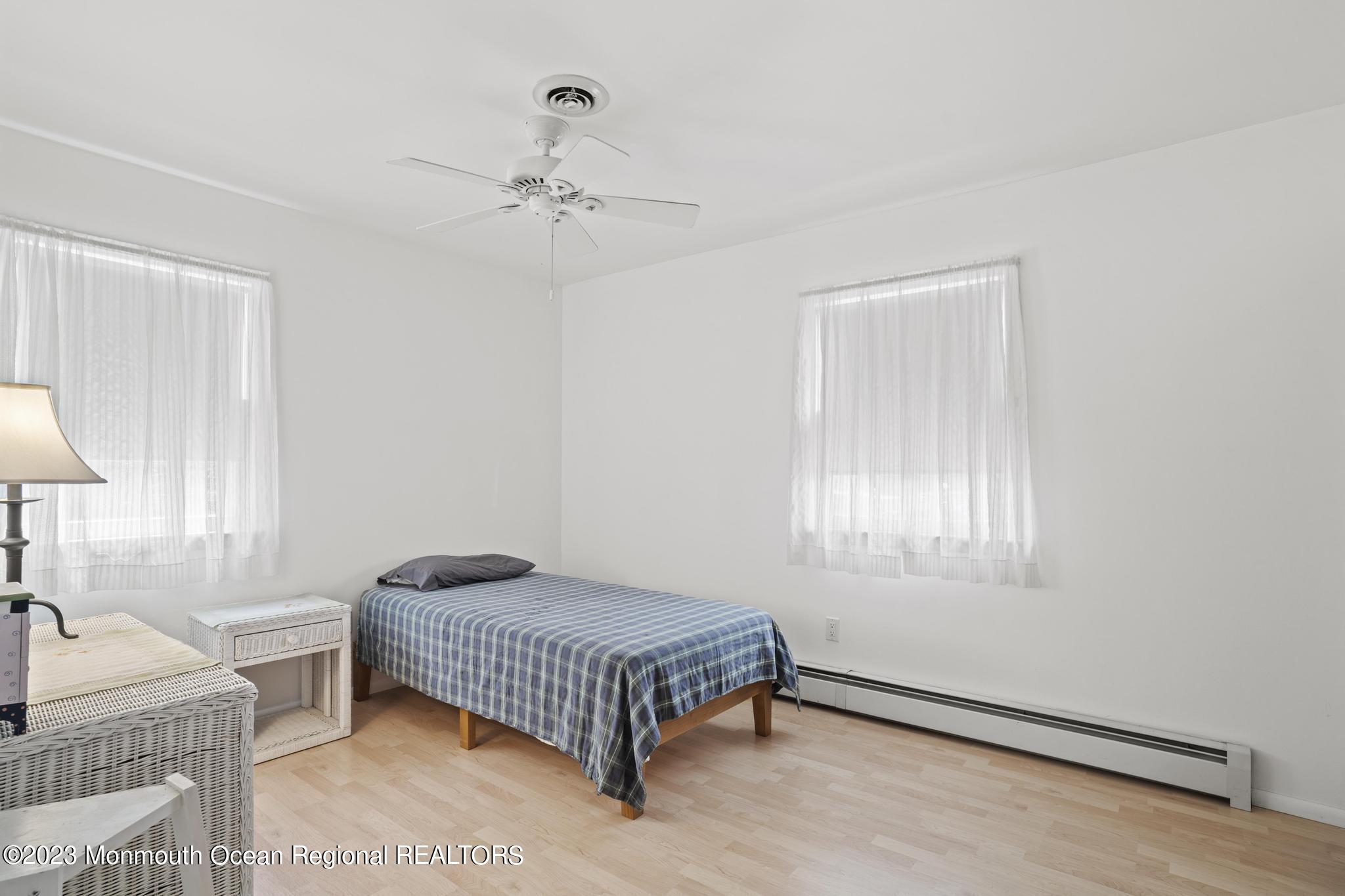 14 Oakfield Road Toms River, NJ 08757 - Photo 17 of 20 14 Oakfield (17)
