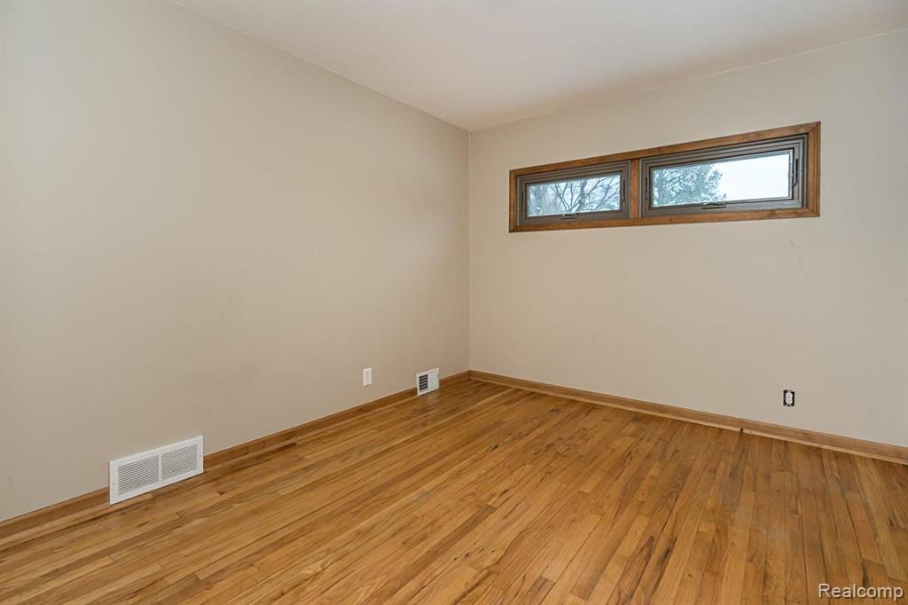 1800 Gravel Ridge Drive Rochester Hills, MI 48307 - Photo 19 of 22