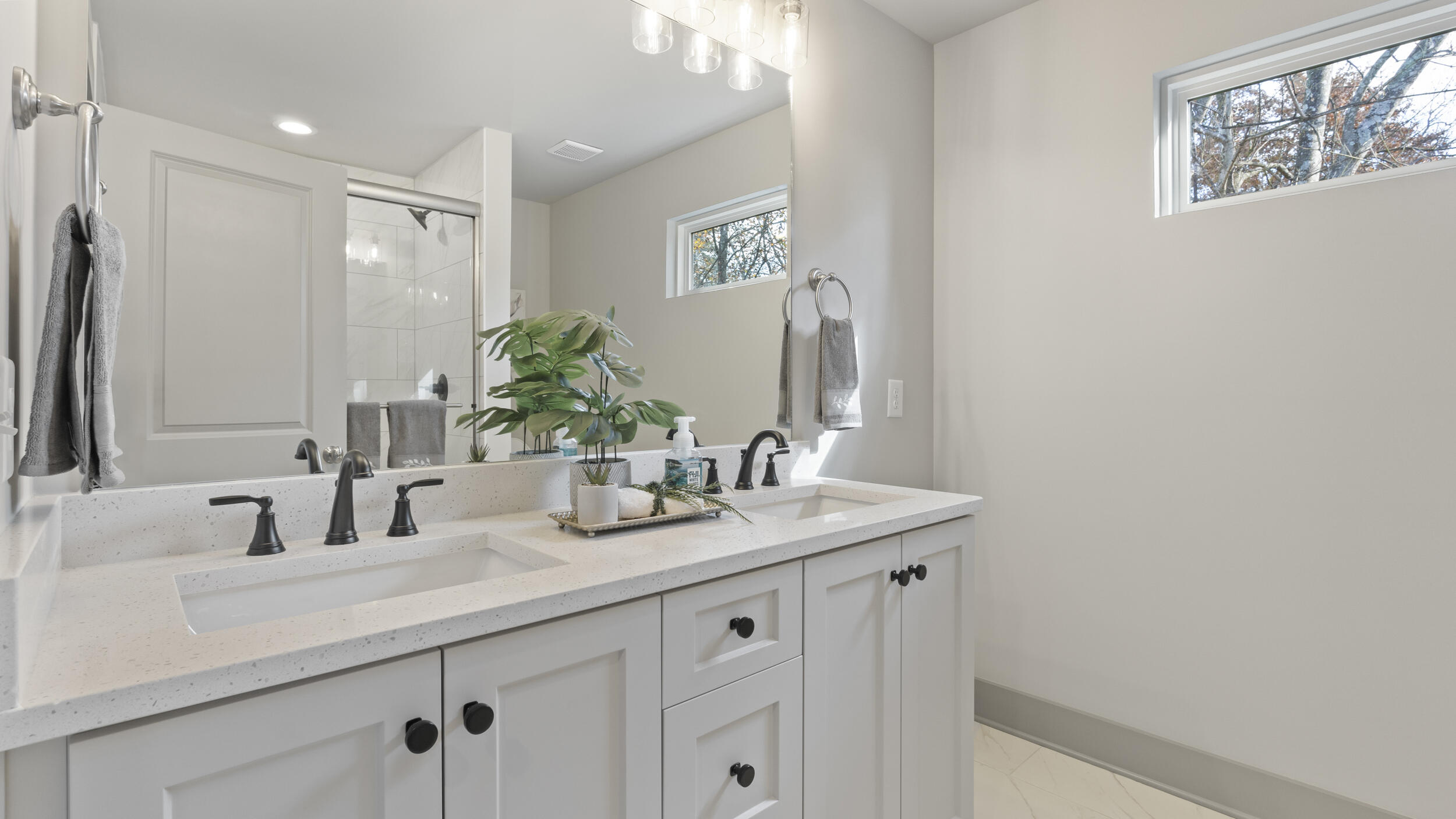 1226 Thomas Lane Hixson, TN 37343 - Photo 11 of 55 dsc02245