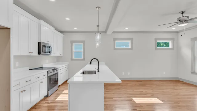 $369,900 | 1226 Thomas Lane, Hixson, TN 37343