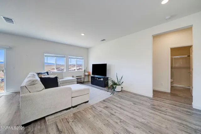 $550,000 | 2040 Painted Sky Way, Sun Valley, NV 89433