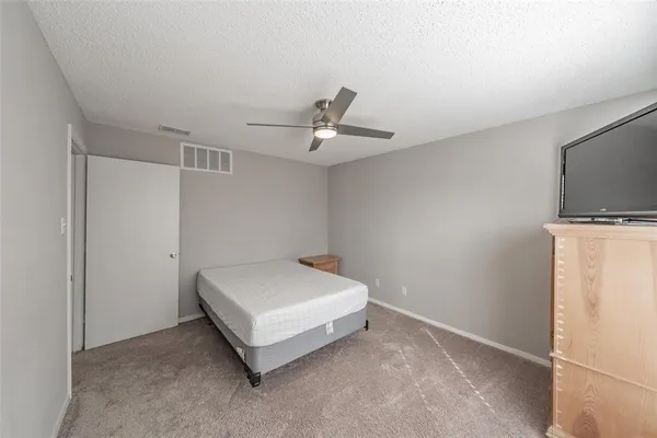 $2,100 | 941 Turtle Cove, Unit 129, Irving, TX 75060