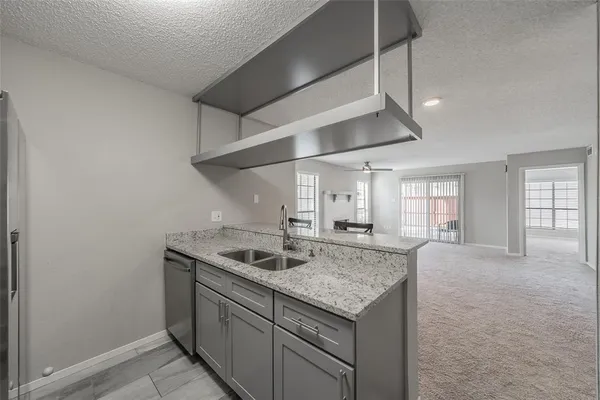 $2,100 | 941 Turtle Cove, Unit 129, Irving, TX 75060