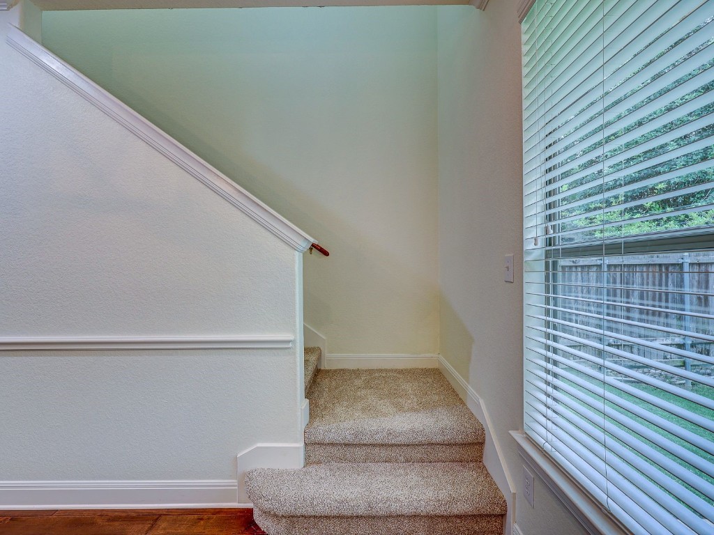 6708 Menchaca Road, Unit 7 Austin, TX 78745 - Photo 15 of 32 a view of entryway