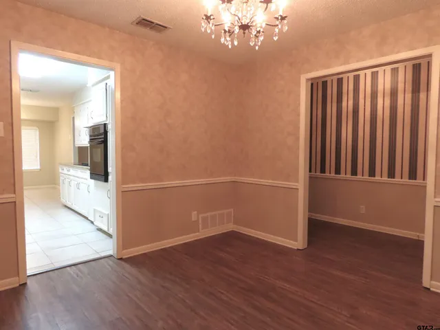 $1,995 | 512 Top Hill Drive, Tyler, TX 75703