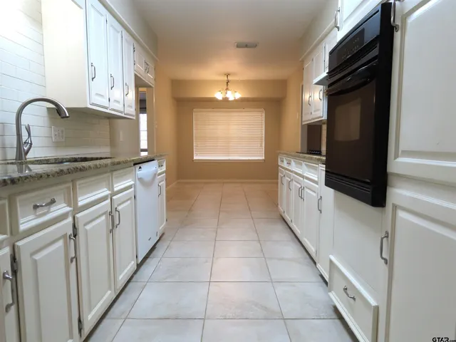 $1,995 | 512 Top Hill Drive, Tyler, TX 75703