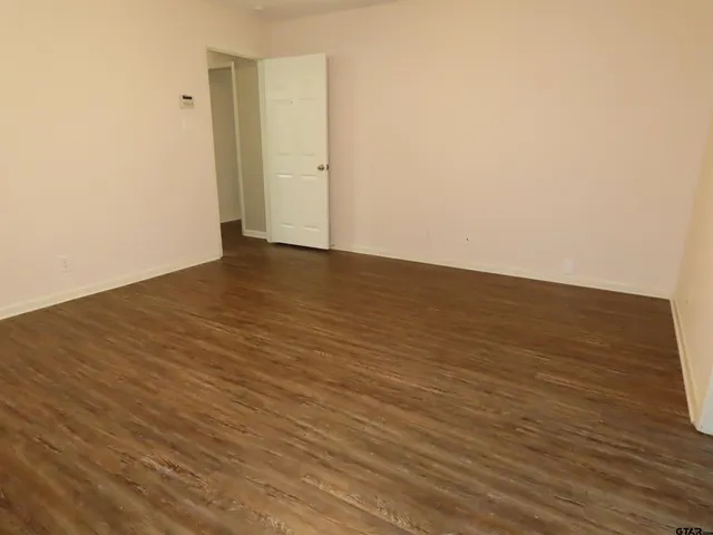 $1,995 | 512 Top Hill Drive, Tyler, TX 75703