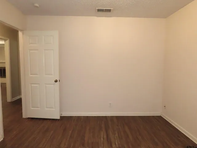 $1,995 | 512 Top Hill Drive, Tyler, TX 75703