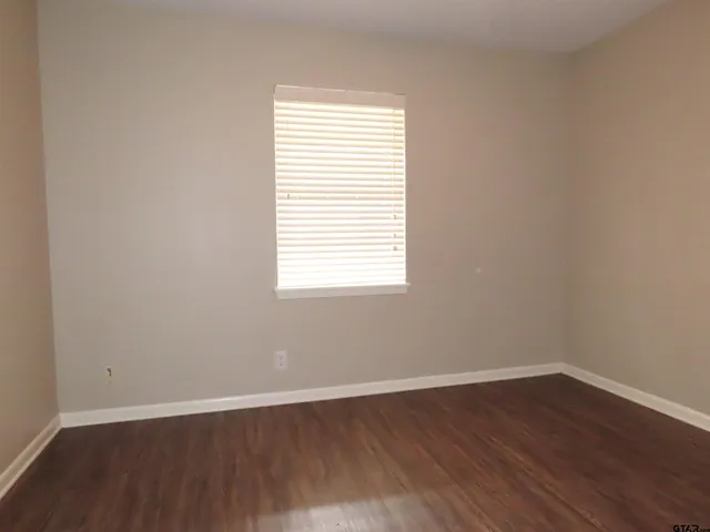 $1,995 | 512 Top Hill Drive, Tyler, TX 75703