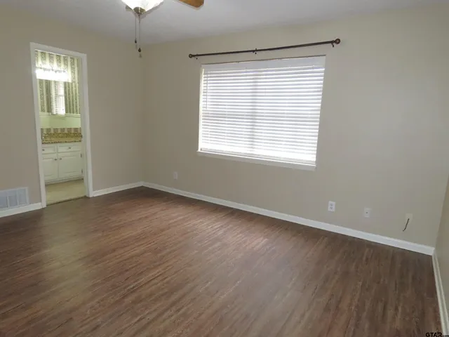 $1,995 | 512 Top Hill Drive, Tyler, TX 75703