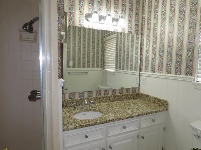 $1,995 | 512 Top Hill Drive, Tyler, TX 75703