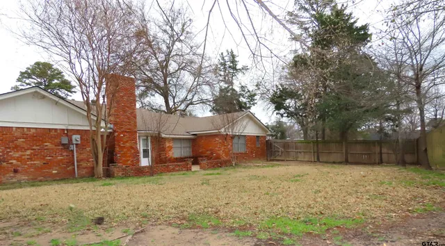 $1,995 | 512 Top Hill Drive, Tyler, TX 75703