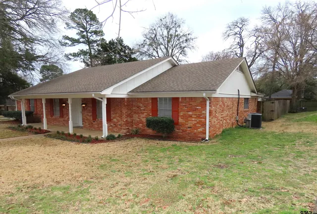 $1,995 | 512 Top Hill Drive, Tyler, TX 75703
