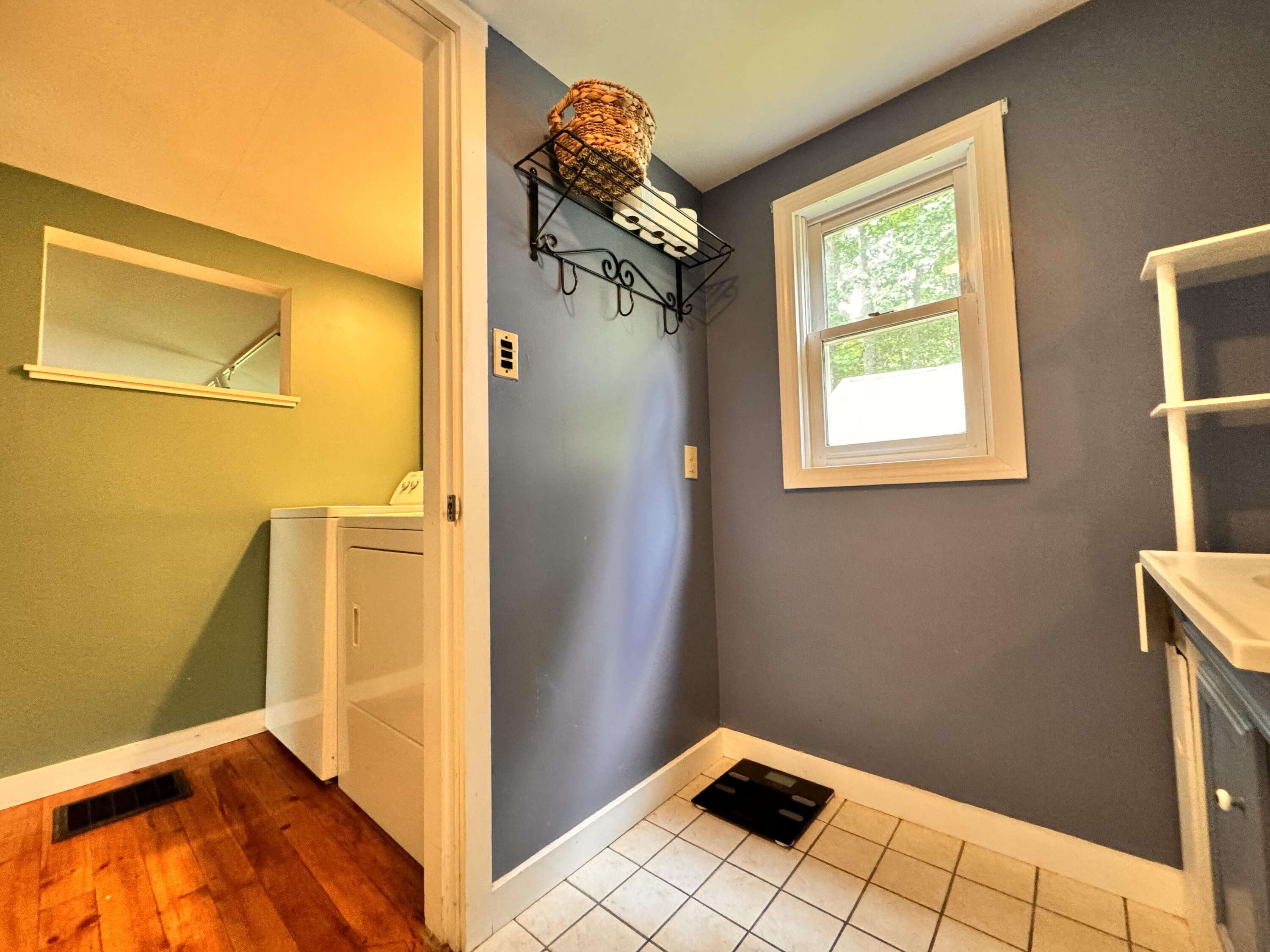 109 State Park Road Naples, ME 04055 - Photo 17 of 24 Bath / Laundry