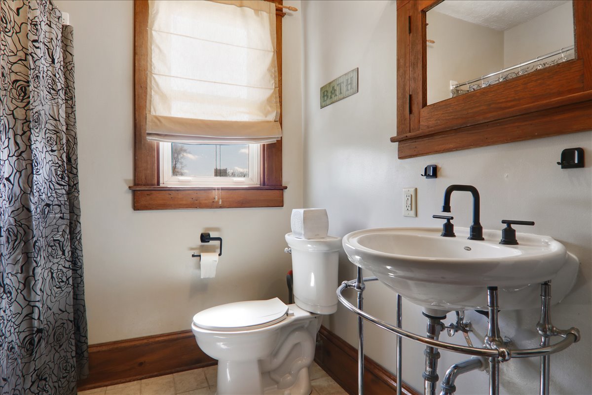 302 East Main Street Colfax, IL 61728 - Photo 28 of 32