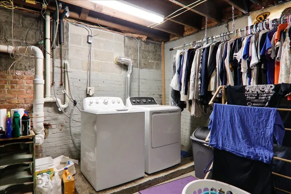 $179,000 | 302 East Main Street, Colfax, IL 61728