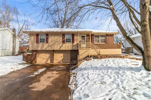 $225,000 | 115 Baker Street, Buckner, MO 64016