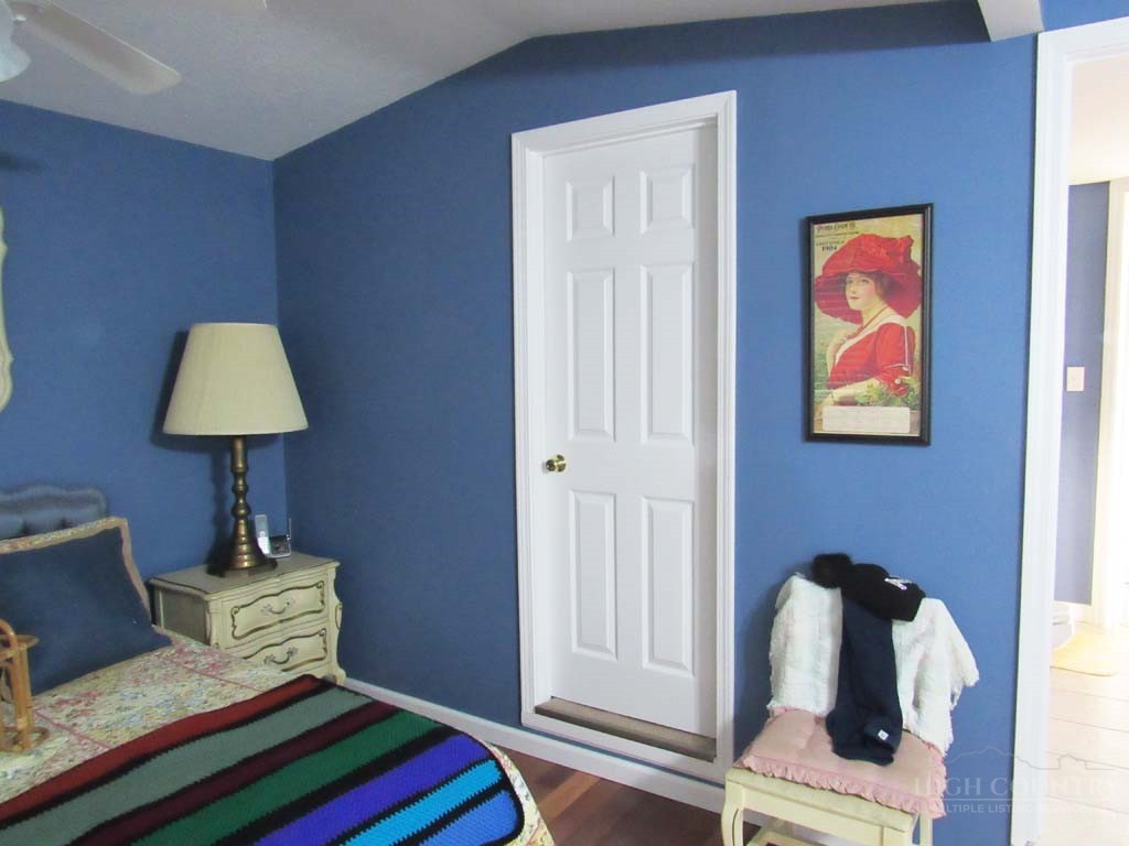 274-272 Raccoon Hollow Road Jefferson, NC 28640 - Photo 18 of 32
