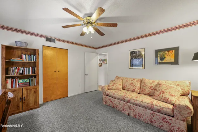 $337,500 | 7 Rolling Hills, Unit 71, Lenox, MA 01240