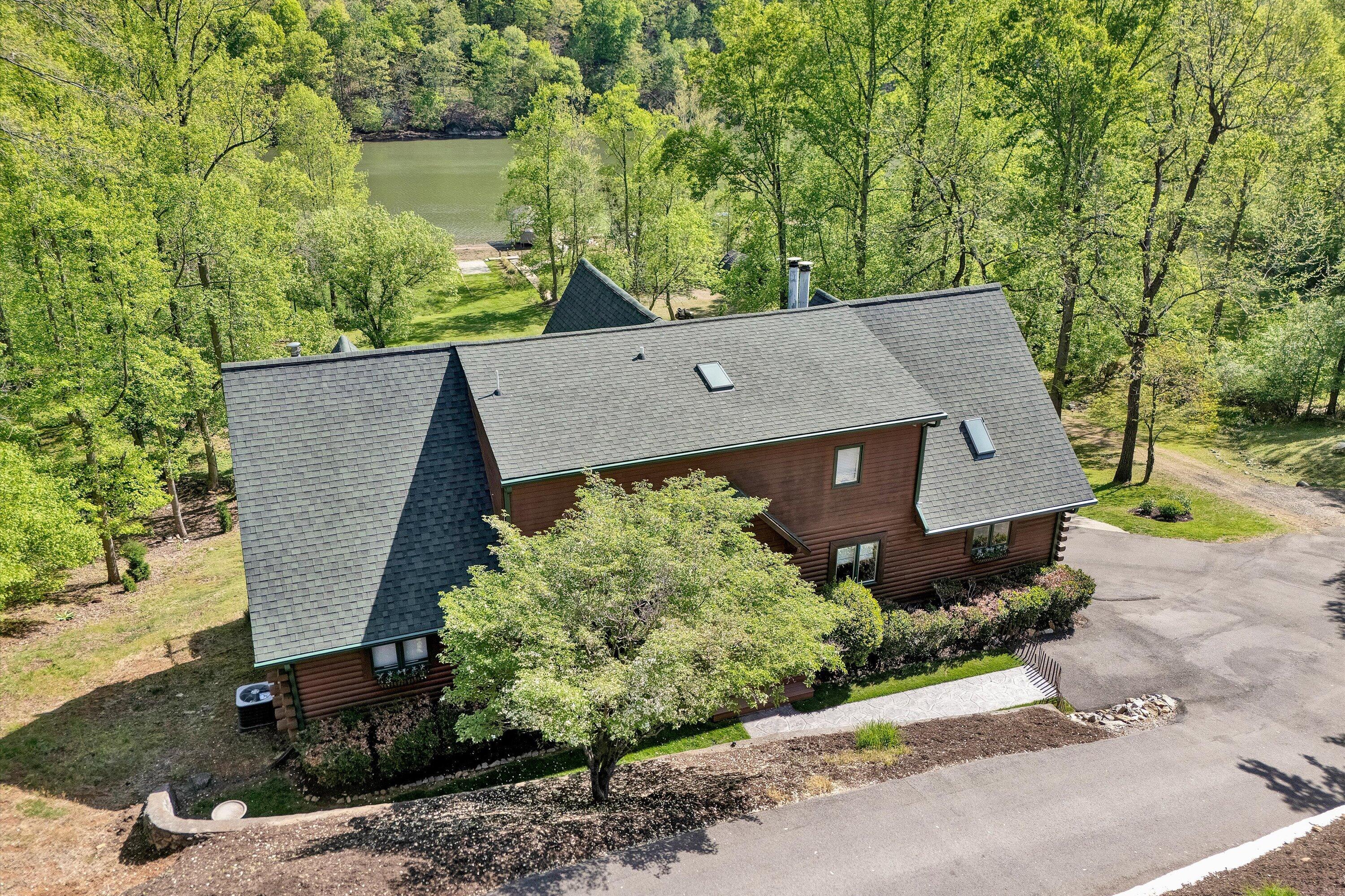 540 Lakeshore Terrace Road Hardy, VA 24101 - Photo 3 of 82 02-DJI_20260416105408_0004