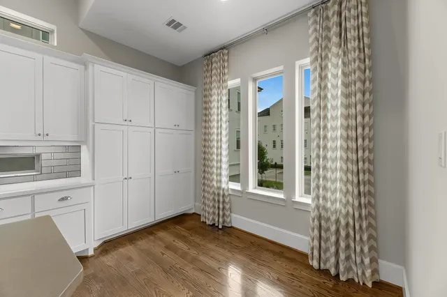 $999,000 | 3709 Somerset Commons Lane, Houston, TX 77055