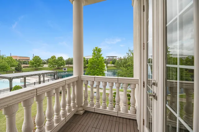 $999,000 | 3709 Somerset Commons Lane, Houston, TX 77055