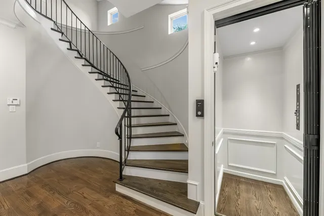 $999,000 | 3709 Somerset Commons Lane, Houston, TX 77055