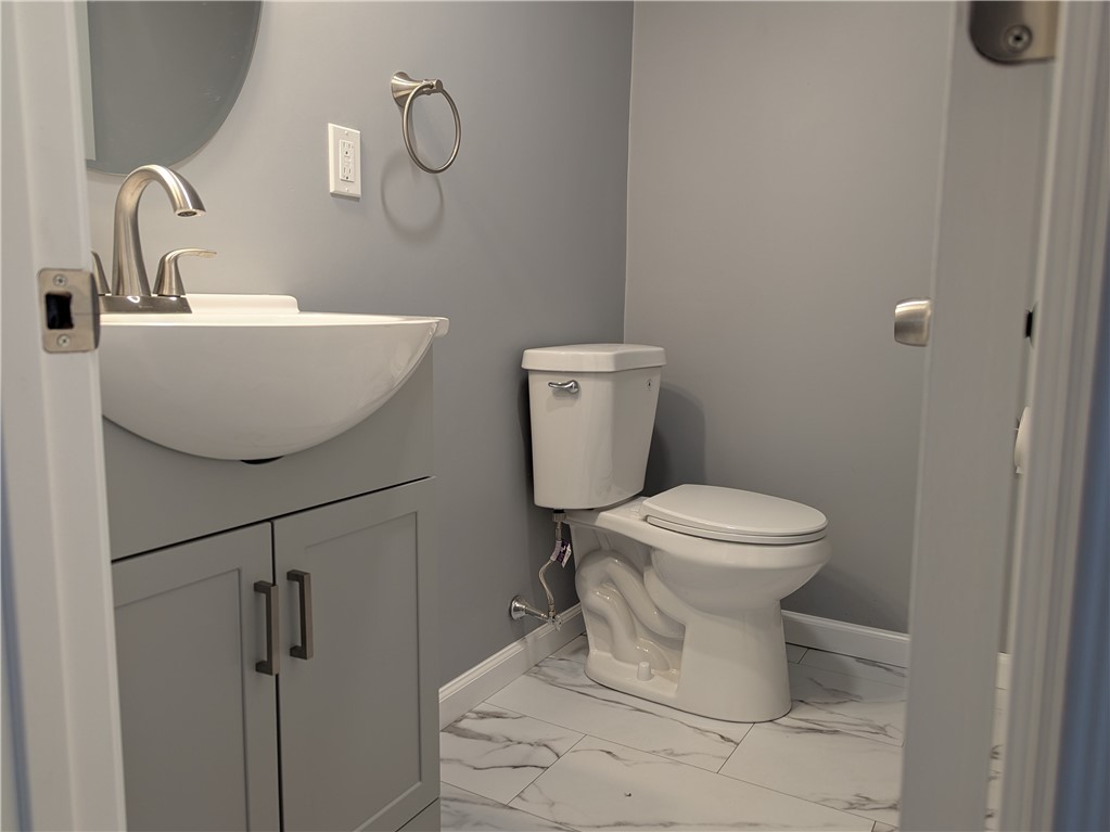 2185 Post Road South Kingstown, RI 02879 - Photo 23 of 35