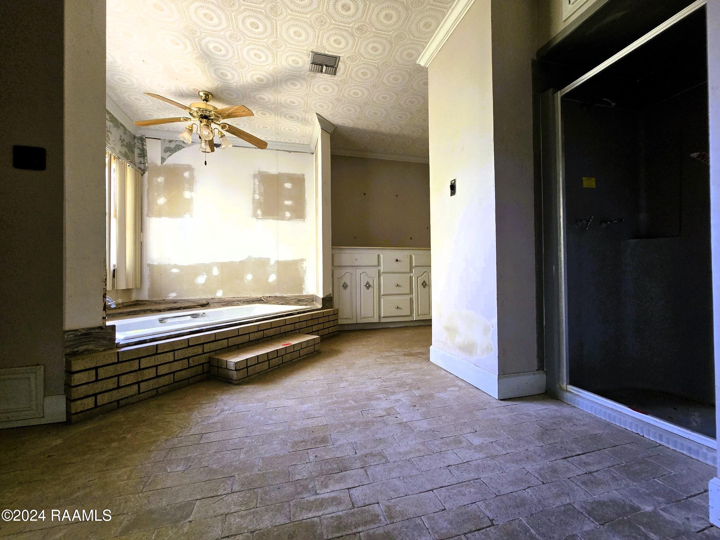 304 Public Road Rayne, LA 70578 - Photo 8 of 25 8