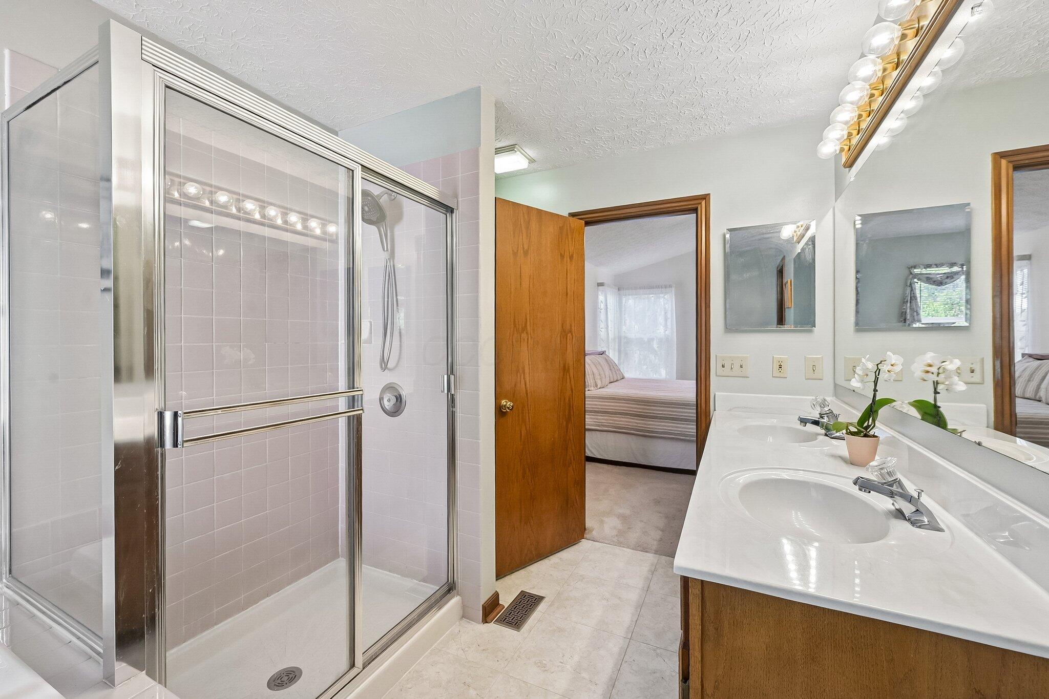 699 Ridenour Road Gahanna, OH 43230 - Photo 19 of 50