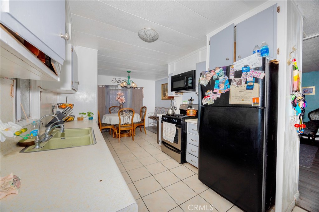 1155 South Riverside Avenue, Unit 39 Rialto, CA 92376 - Photo 20 of 37