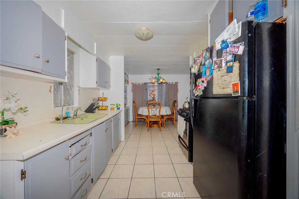 1155 South Riverside Avenue, Unit 39 Rialto, CA 92376 - Photo 21 of 37