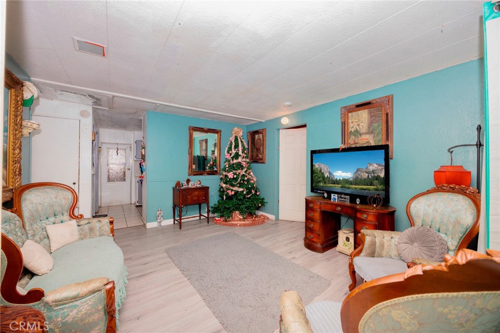 1155 South Riverside Avenue, Unit 39 Rialto, CA 92376 - Photo 23 of 37