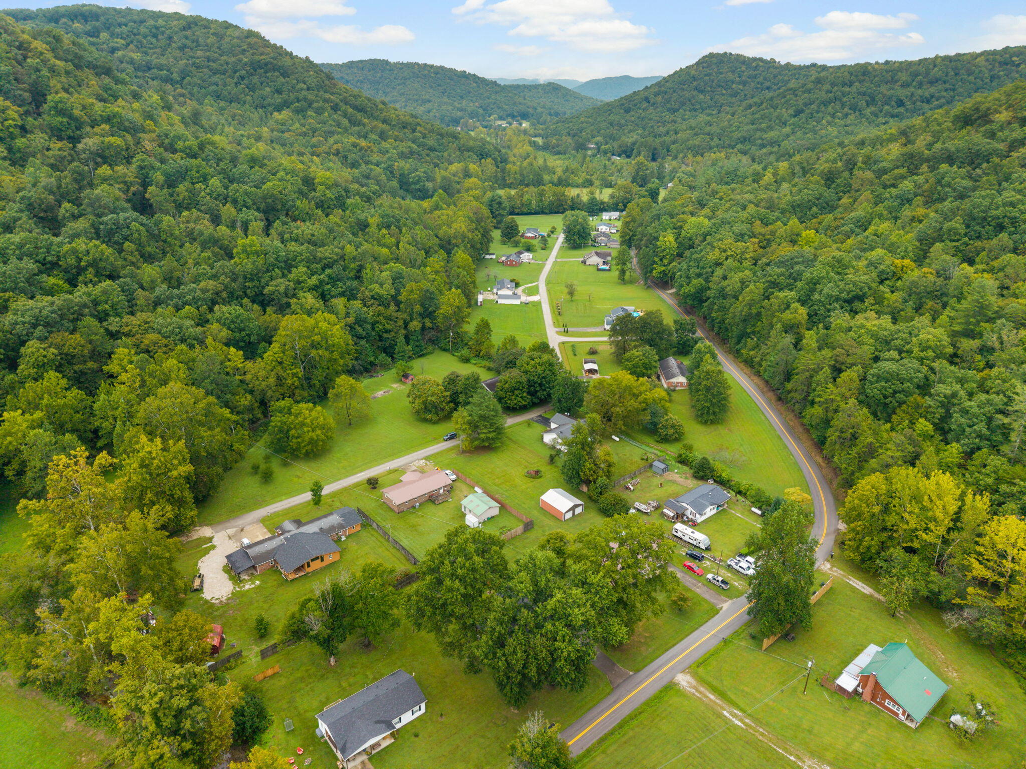 333 Sycamore Road Stanton, KY 40380 - Photo 33 of 50 41-web-or-mls-DJI_20260911131439_0024_D