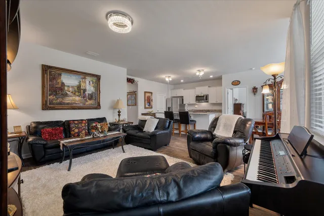 $369,000 | 267 North Lgt Way, Summerville, SC 29486