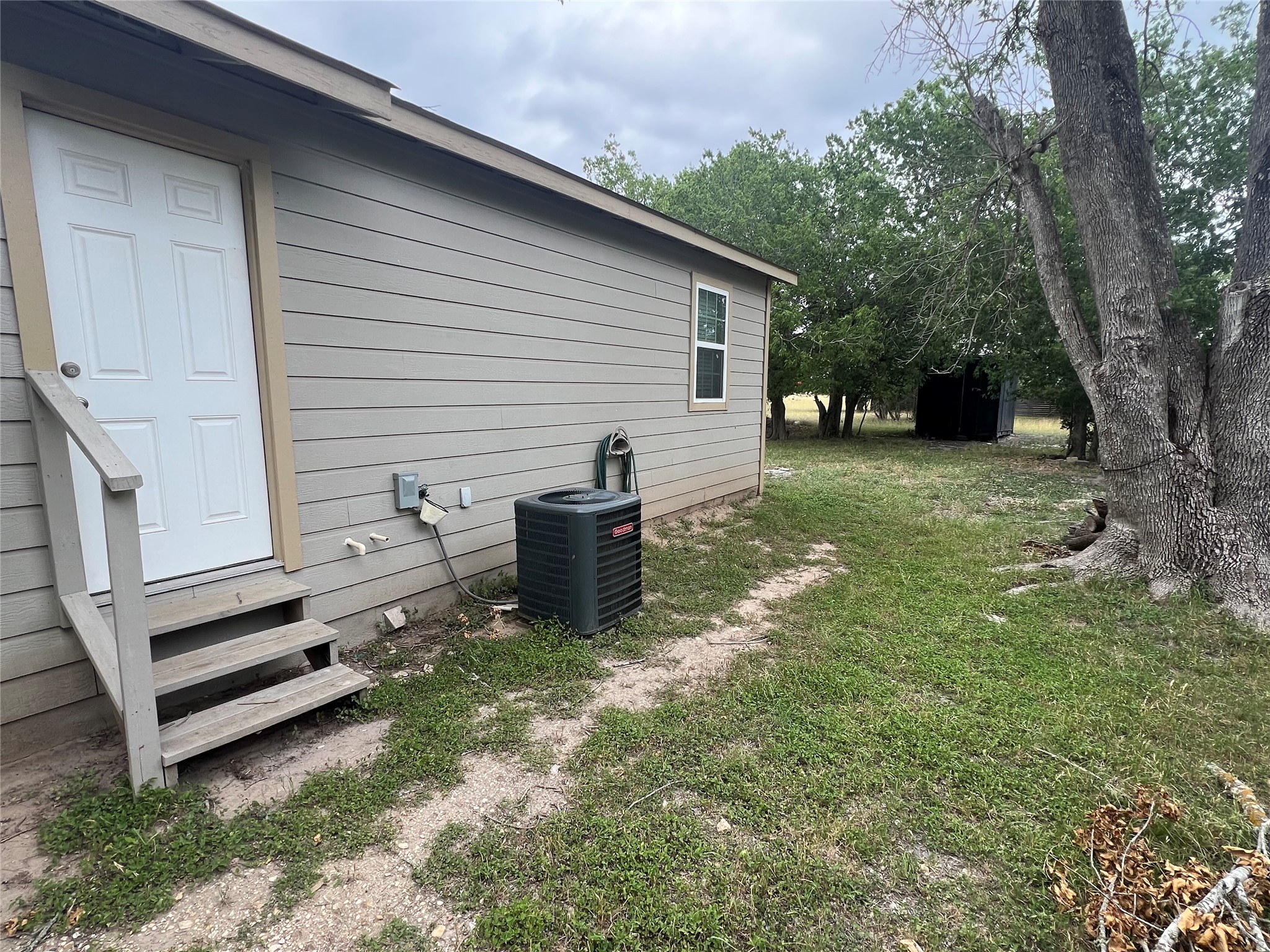 1310 Torres Street Lockhart, TX 78644 - Photo 5 of 21