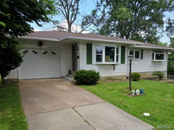 $265,000 | 205 Gardner Street, Columbia, IL 62236