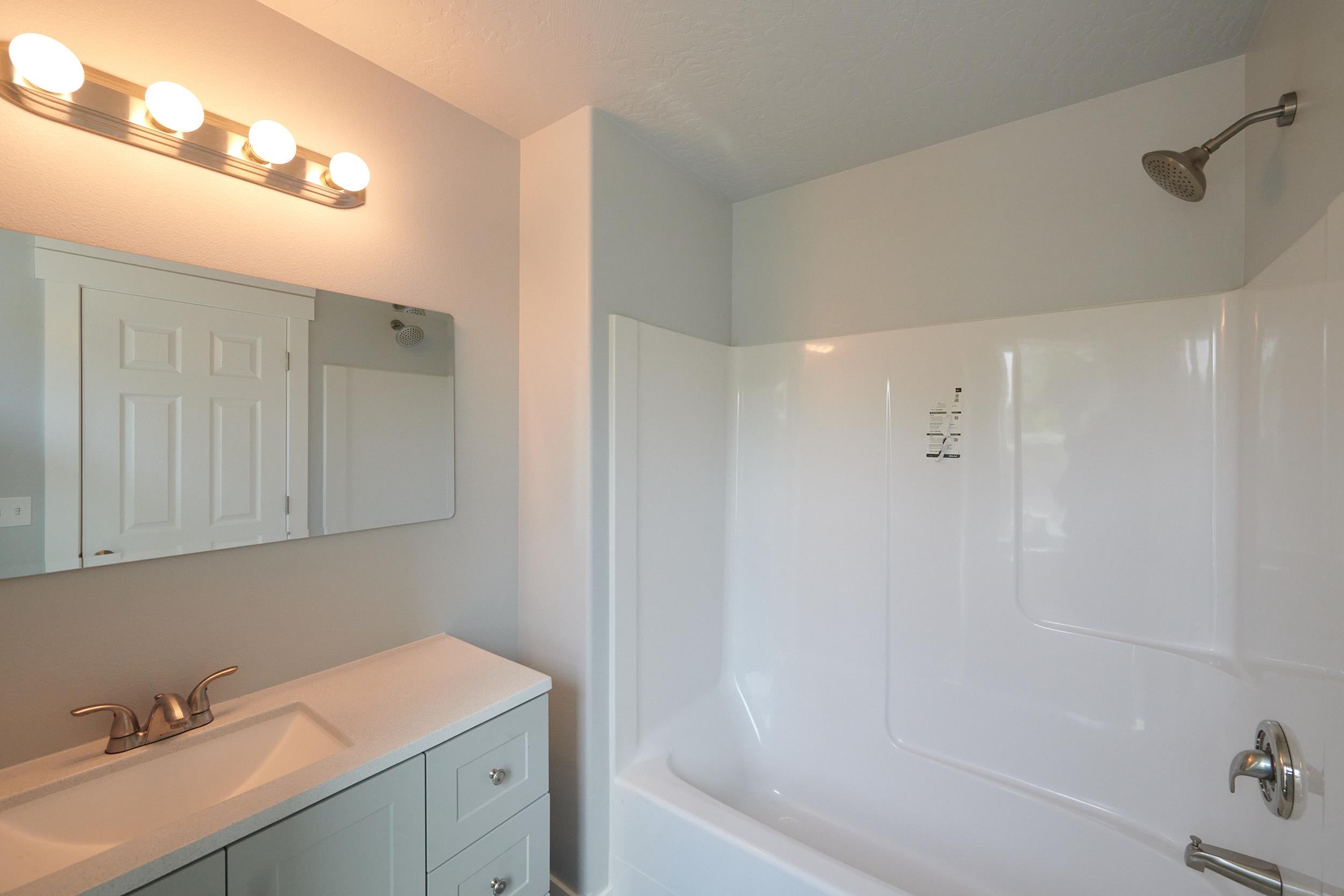 522 West Ivanhoe Road Spokane, WA 99218 - Photo 16 of 20