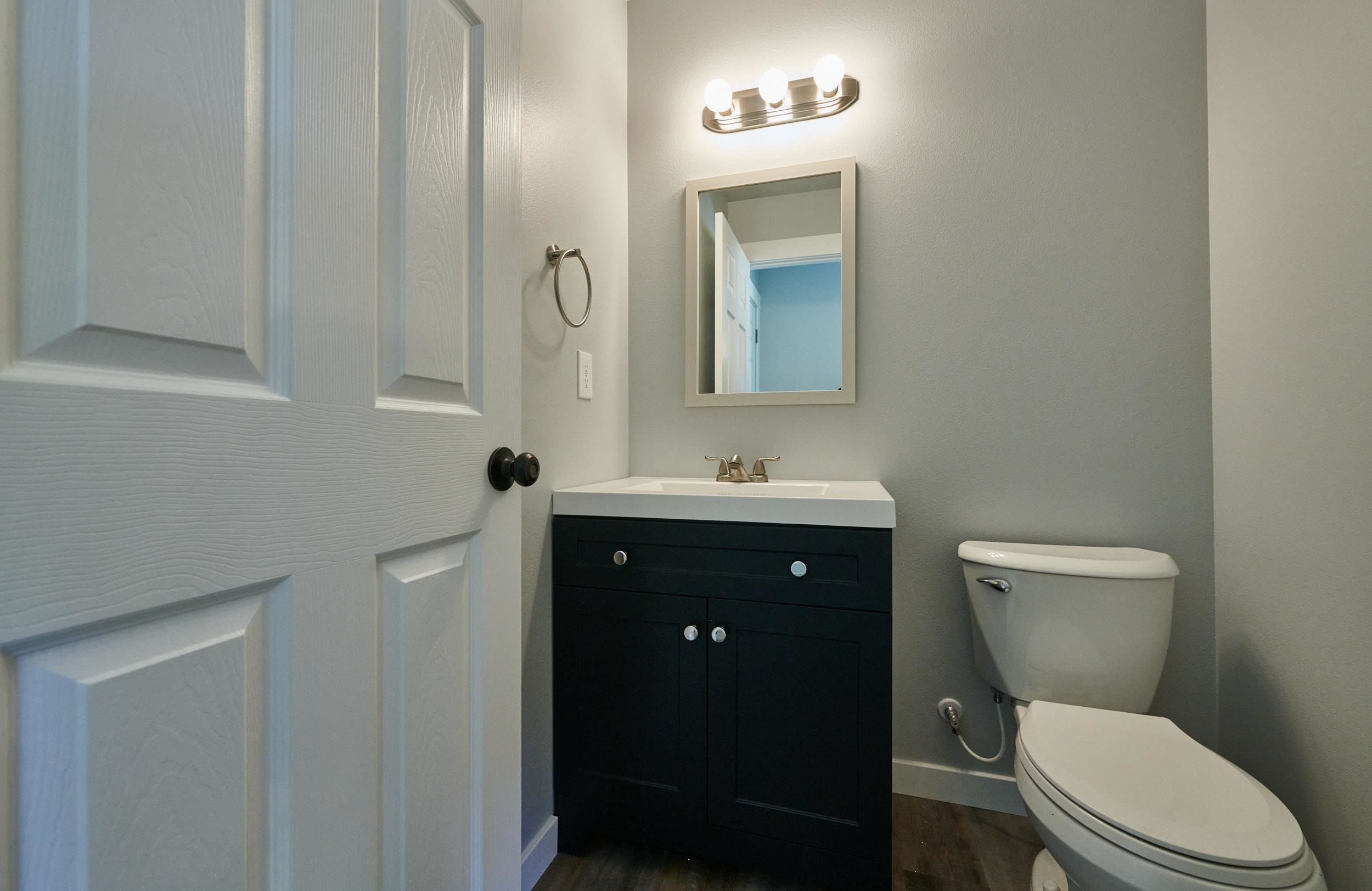 522 West Ivanhoe Road Spokane, WA 99218 - Photo 9 of 20