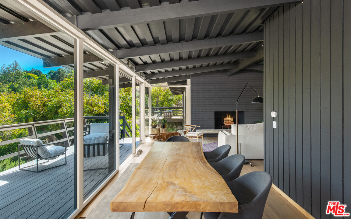 6009 Bonsall Drive Malibu, CA 90265 - Photo 16 of 49 a living room with furniture
