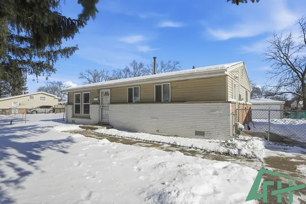 $124,999 | 16515 Plymouth Drive, Markham, IL 60428