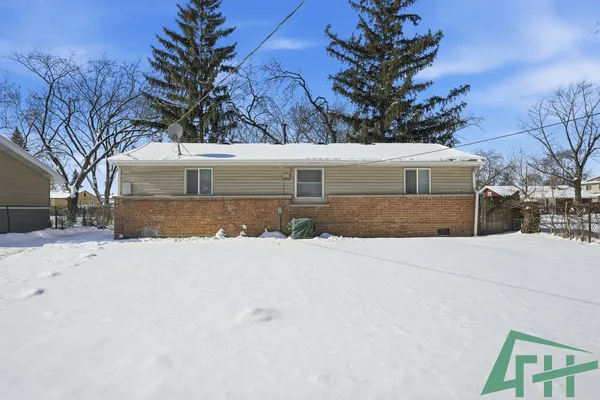 $124,999 | 16515 Plymouth Drive, Markham, IL 60428