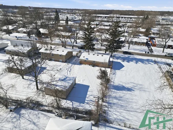 $124,999 | 16515 Plymouth Drive, Markham, IL 60428