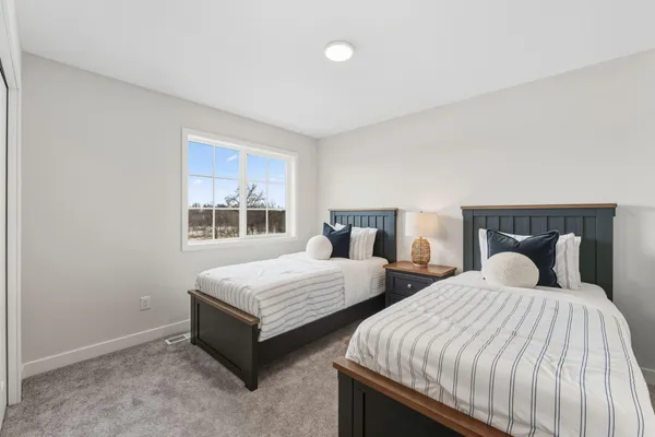 $559,900 | 1551 Creekwood Drive, New Richmond, WI 54017