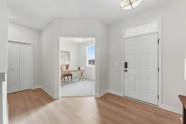 $559,900 | 1551 Creekwood Drive, New Richmond, WI 54017