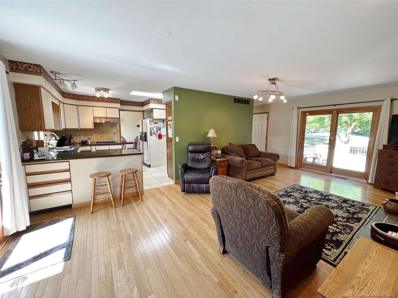 426 Maple Circle Sandusky, MI 48471 - Photo 8 of 23 50081770-7.JPG