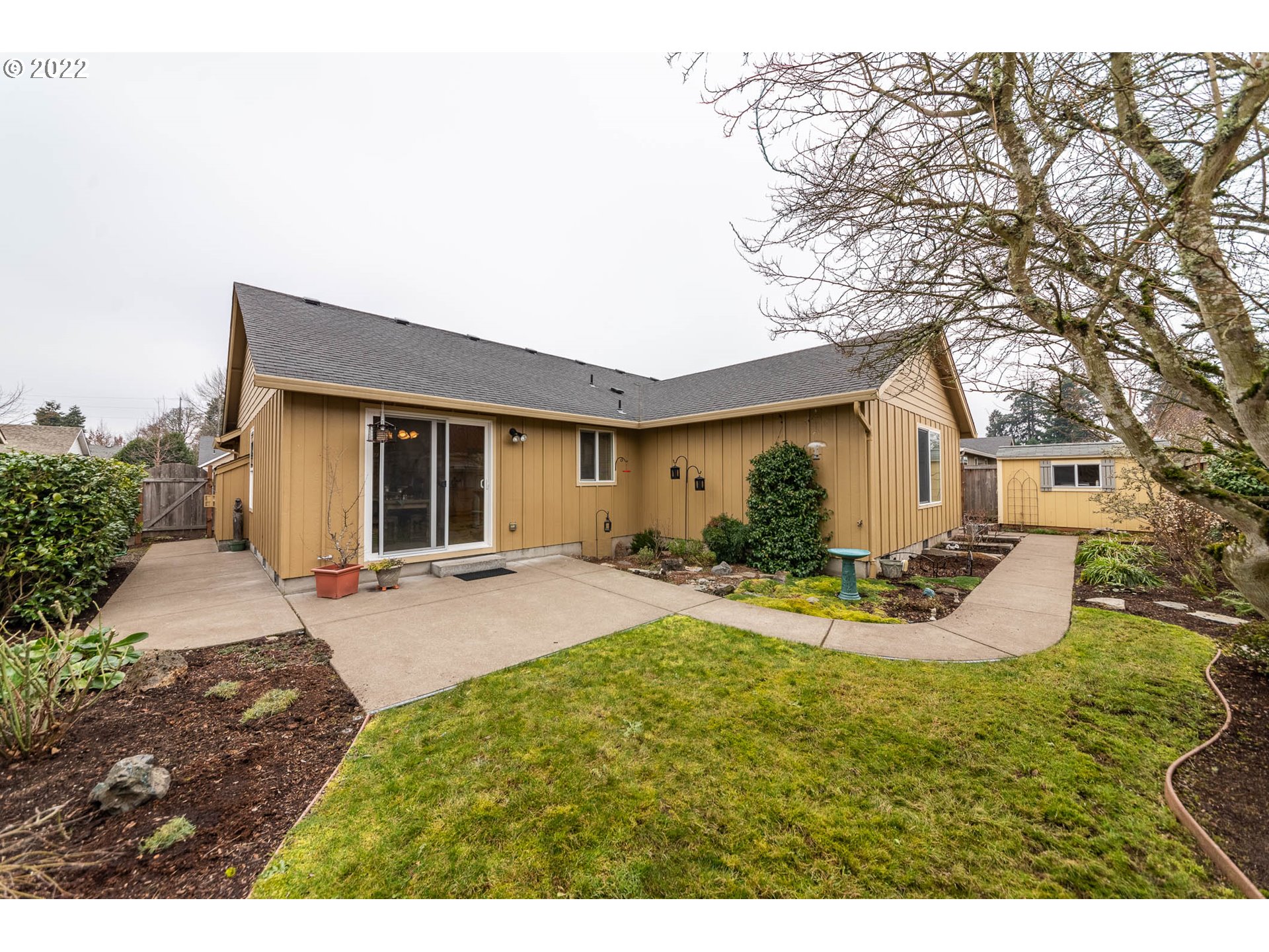 4019 Douglas Drive Springfield, OR 97478 - Photo 32 of 32 a view of a house with backyard and sitting area
