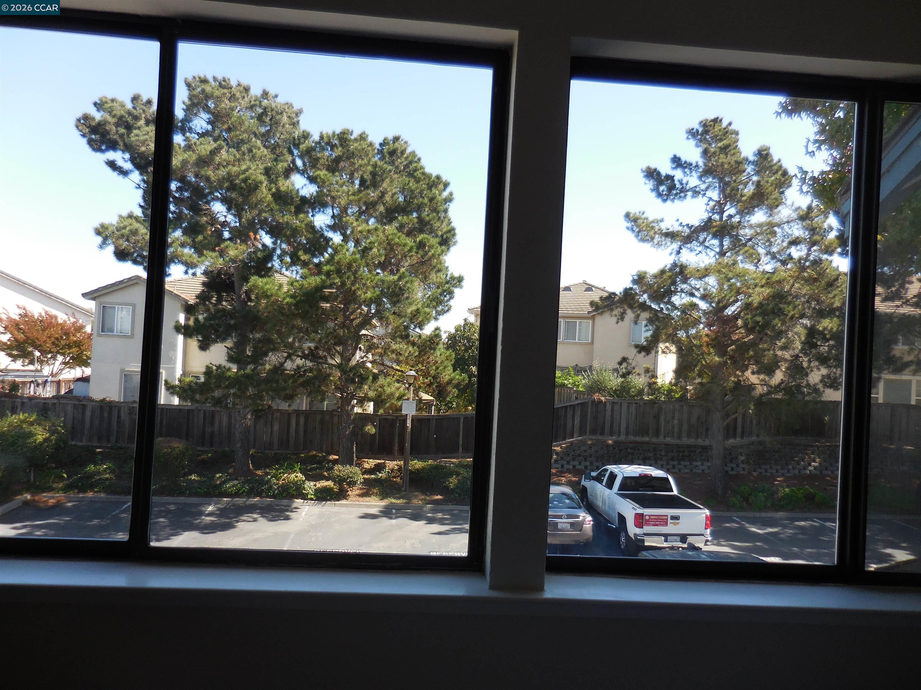 301 Del Monte Way, Unit END Pinole, CA 94564 - Photo 37 of 40 Gallery Image 37